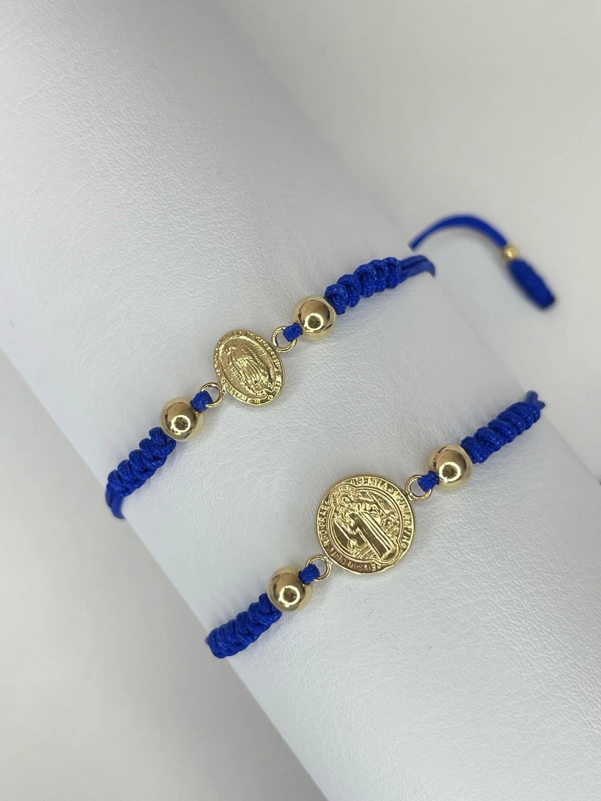 Pulseras pareja san benito mediano y guadalupe pequeña (5mm)